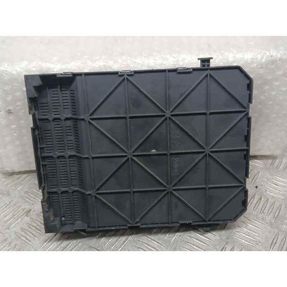 Caja Reles / Fusibles para Peugeot 308