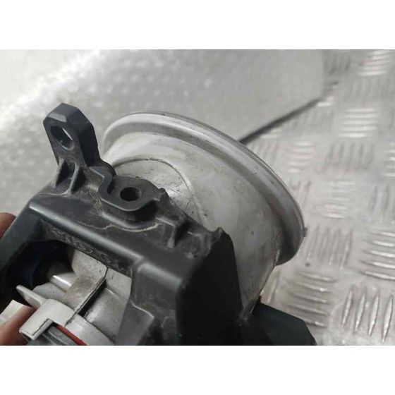 Faro Antiniebla Derecho para Toyota Rav4