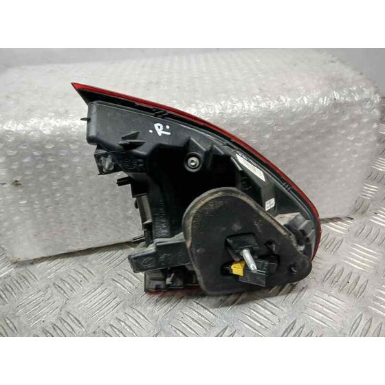 Piloto Trasero Derecho para Peugeot 2008 (--.2013->)