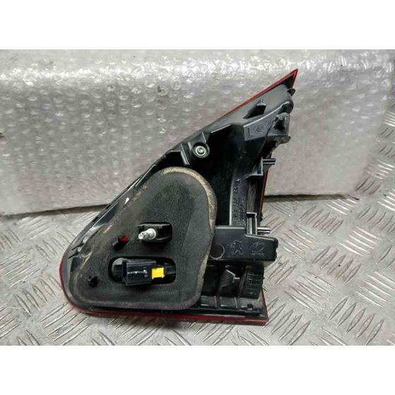 Piloto Trasero Izquierdo para Peugeot 2008 (--.2013->)