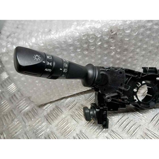 Mando Luces para Toyota Land Cruiser (J15)