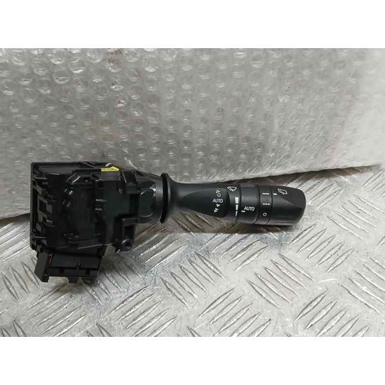 Mando Limpia para Toyota Land Cruiser (J15)