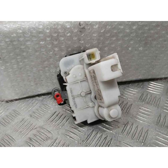 Cerradura Puerta Delantera Derecha para Fiat Nuova 500 (150)