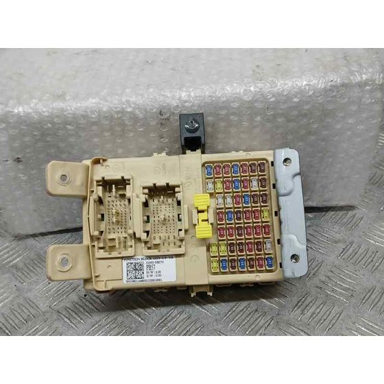 Caja Reles / Fusibles para Kia Stonic (Ybcuv)