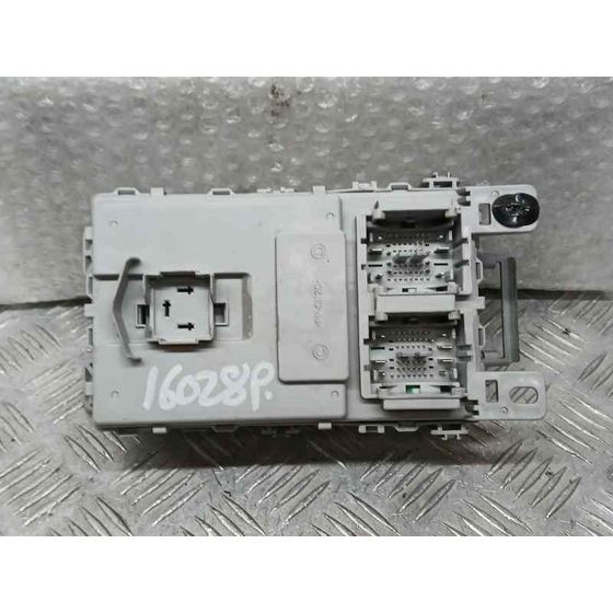 Caja Reles / Fusibles para Hyundai I20