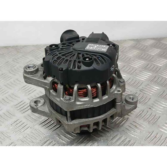 Alternador para Hyundai I20 Coupe