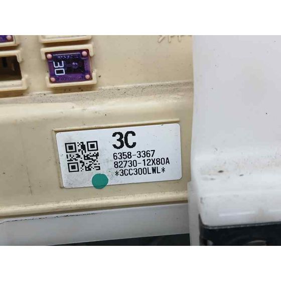 Caja Reles / Fusibles para Toyota Auris