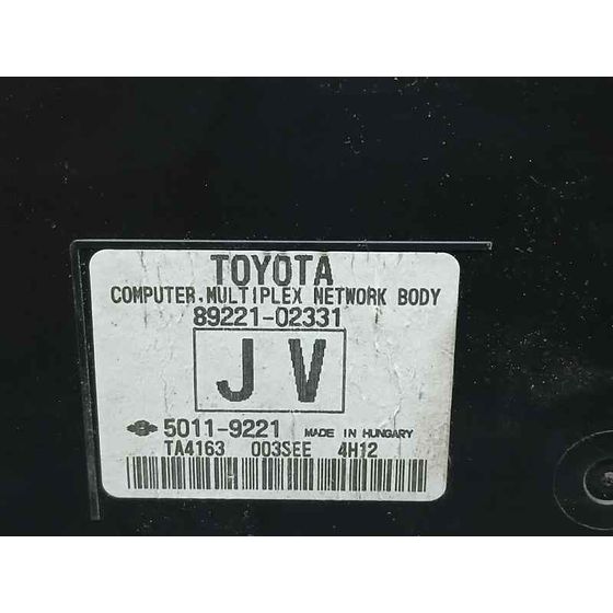 Caja Reles / Fusibles para Toyota Auris
