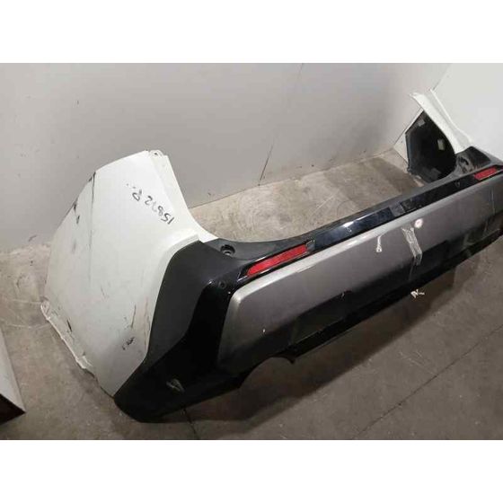 Paragolpes Trasero para Toyota Rav4
