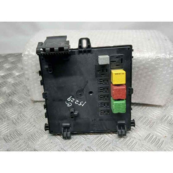 Caja Reles / Fusibles para Opel Vectra C Berlina