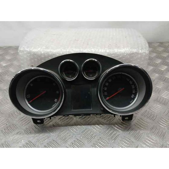Cuadro Instrumentos para Opel Astra J Lim.