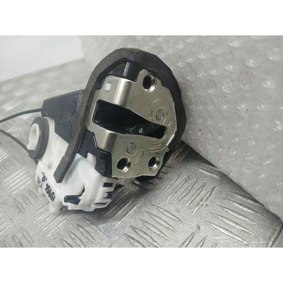 Cerradura Puerta Trasera Derecha para Toyota Yaris