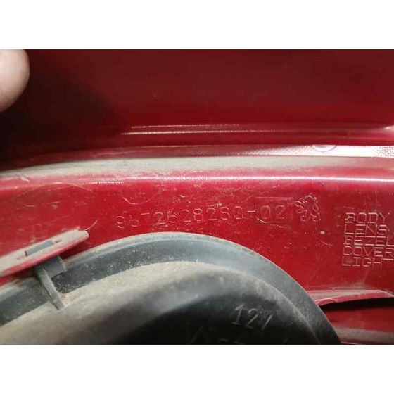 Piloto Trasero Izquierdo para Peugeot 208