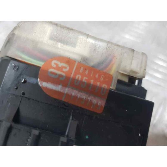 Mando Luces para Toyota Avensis Berlina (T25)