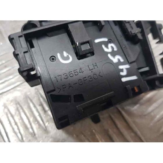 Mando Limpia para Toyota Avensis Berlina (T25)