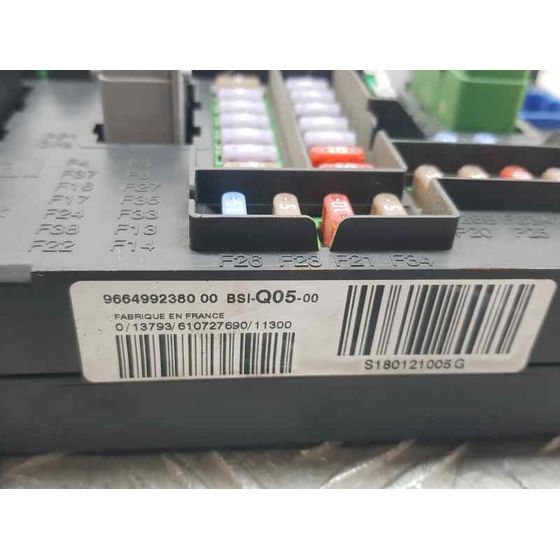 Caja Reles / Fusibles para Peugeot 508 Sw