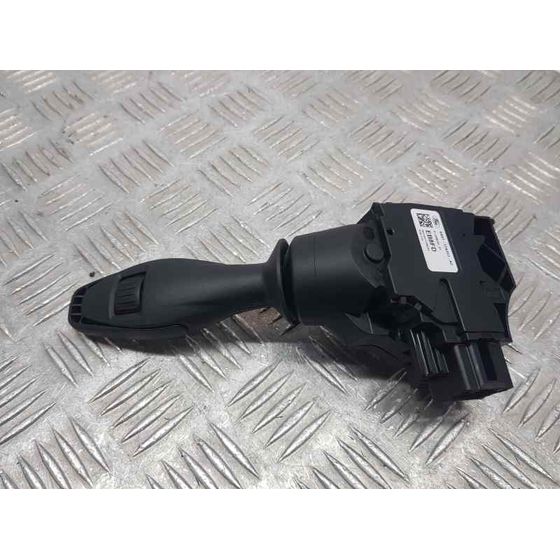 Mando Limpia para Ford Tourneo Courier (C4A)