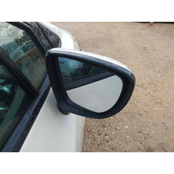 Retrovisor Derecho para Nissan Micra V (K14)