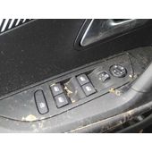 Mando Elevalunas Delantero Izquierdo para Peugeot 2008 (P1)