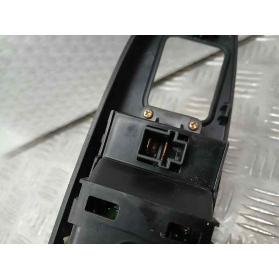 Mando Elevalunas Delantero Izquierdo para Honda Accord Berlina (Cg7-9/Ch1-7)