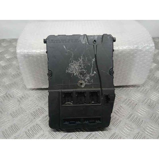 Caja Reles / Fusibles para Renault Scenic Ii