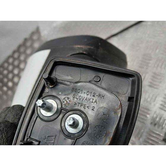 Retrovisor Derecho para Ford Fiesta (Ce1)