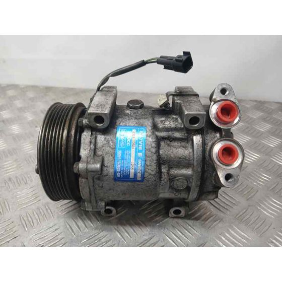 Compresor Aire Acondicionado para Ford Focus Berlina (Cap)