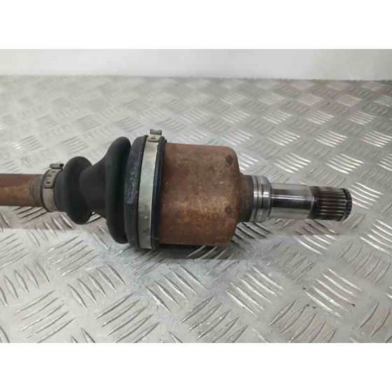 Transmision Delantera Izquierda para Ford Focus Berlina (Cap)