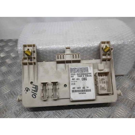 Caja Reles / Fusibles para Ford Focus Berlina (Cap)