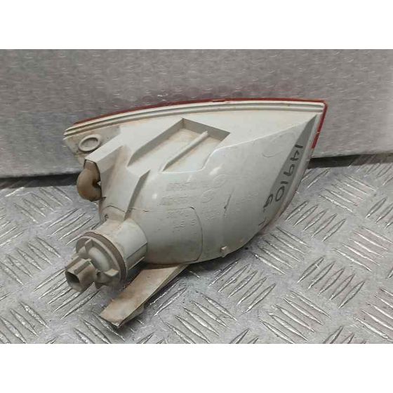 Piloto Trasero Derecho Paragolpes para Ford Focus Berlina (Cap)