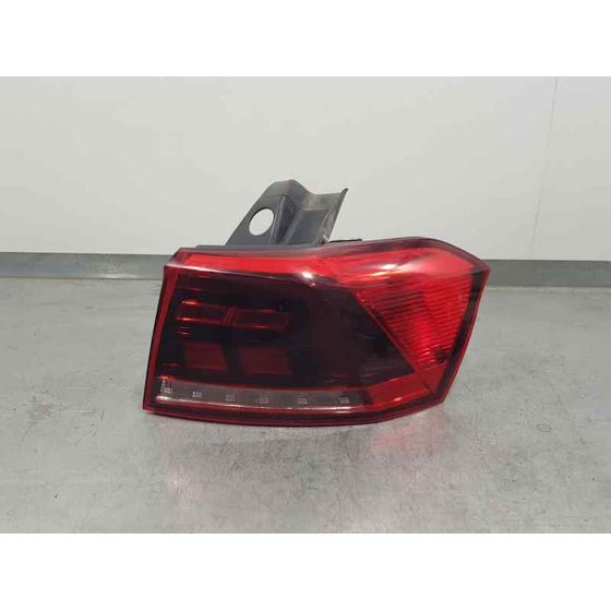 Piloto Trasero Derecho para Volkswagen Passat Variant (Cb5)