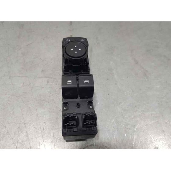 Mando Elevalunas Delantero Izquierdo para Ford Fiesta (Ce1)