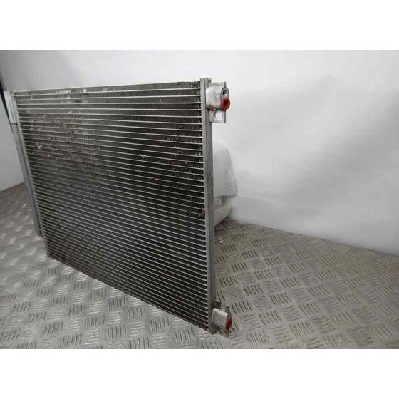 Condensador / Radiador Aire Acondicionado para Nissan Towstar