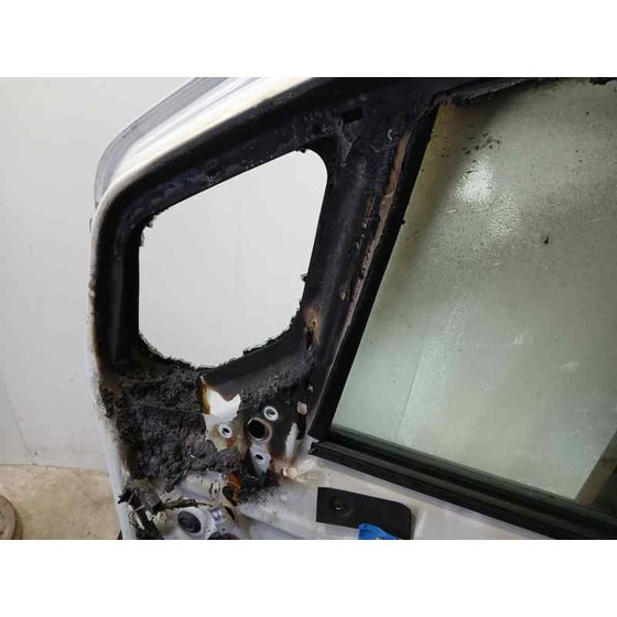 Puerta Delantera Derecha para Nissan Towstar