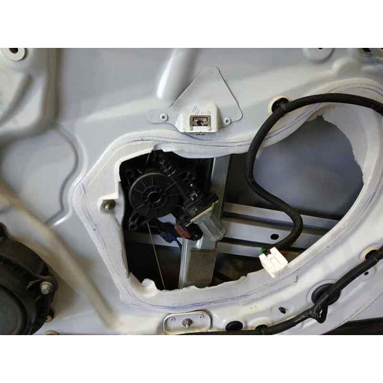 Elevalunas Delantero Derecho para Nissan Towstar