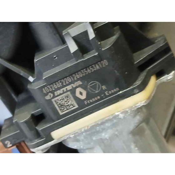 Elevalunas Delantero Derecho para Nissan Towstar