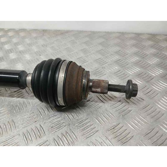 Transmision Delantera Derecha para Volkswagen Golf Plus (521)