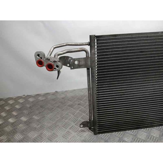 Condensador / Radiador Aire Acondicionado para Volkswagen Golf Plus (521)