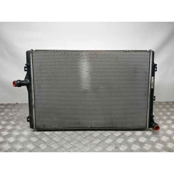 Radiador Agua para Volkswagen Golf Plus (521)