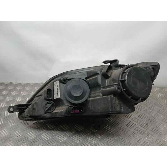 Faro Derecho para Volkswagen Golf Plus (521)