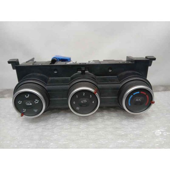 Mando Calefaccion / Aire Acondicionado para Nissan Towstar