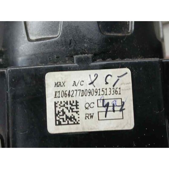 Mando Calefaccion / Aire Acondicionado para Ford Fiesta (Ccn)
