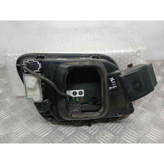 Tapa Exterior Combustible para Peugeot 2008 (P1)