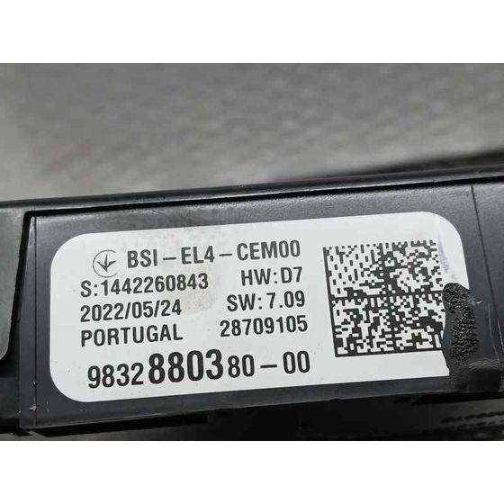 Caja Reles / Fusibles para Peugeot 2008 (P1)