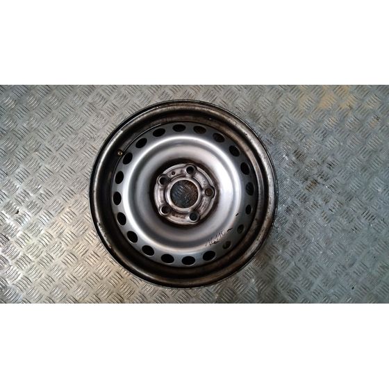 Llanta para Nissan Towstar