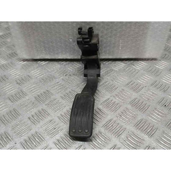Potenciometro Pedal para Nissan Pulsar (C13)