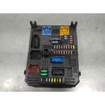Caja Reles / Fusibles para Peugeot 208 (P2)