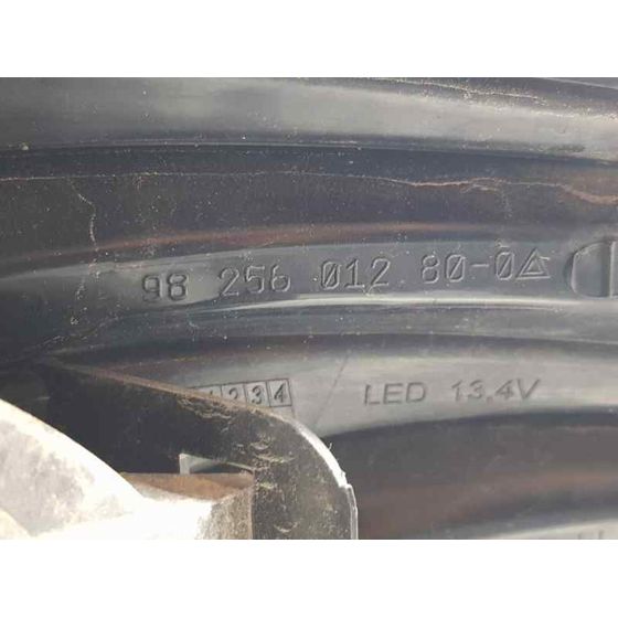 Piloto Trasero Izquierdo para Peugeot 208
