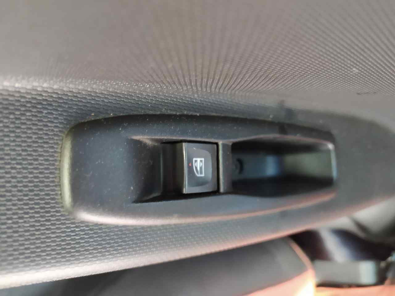 Mando Elevalunas Trasero Derecho para Renault Captur