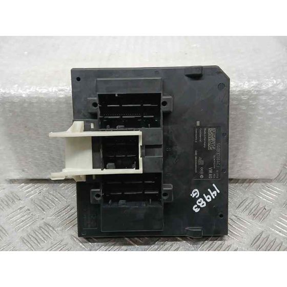 Caja Reles / Fusibles para Volkswagen Golf Vii Lim. (5G1)